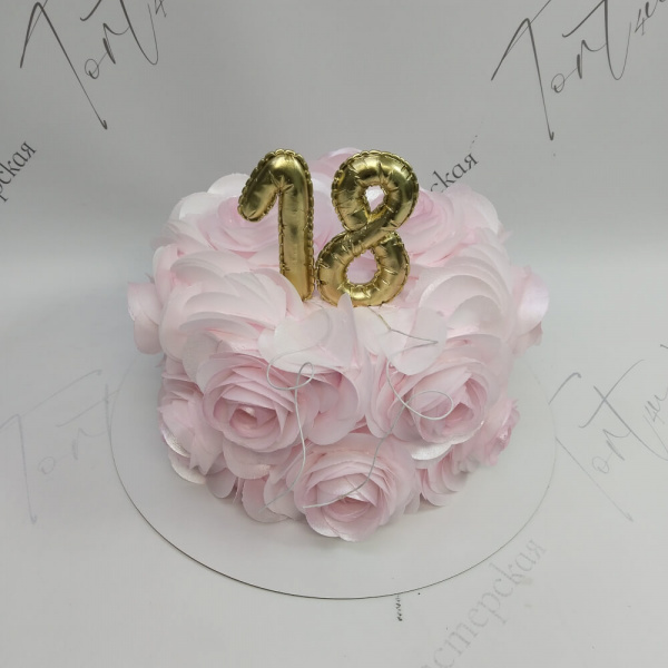 Торт с розами на 18 лет девушке - 6055 на заказ в Москве, купить 3кг за 10600.00 ₽