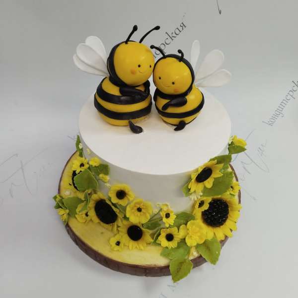 Торт Пчёлки с подсолнухами - 5737 на заказ в Москве, купить 3кг за 15500.00 ₽