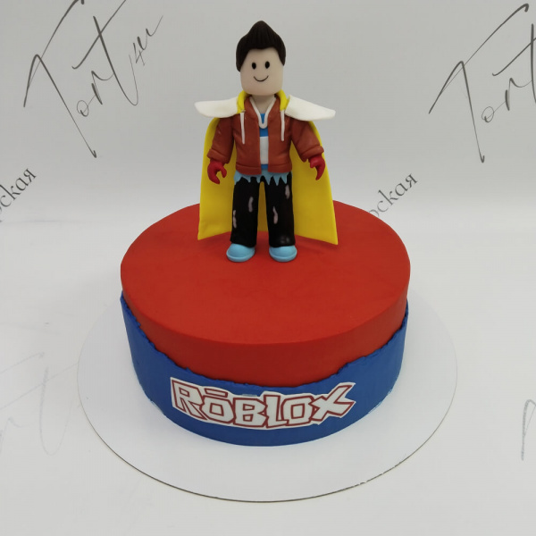 Торт Роблокс с фигуркой героя - 103 на заказ в Москве, купить 2кг за 6200.00 ₽