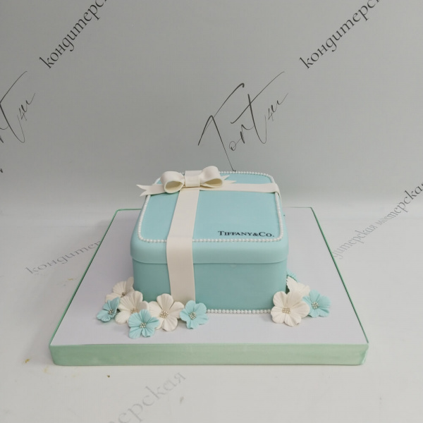 Торт Tiffany стиль для женщины - 179 на заказ в Москве, купить 2кг за 8200.00 ₽