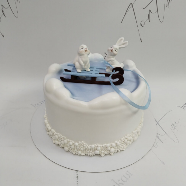 Торт Зайчики на санках на 3 года - 5233 на заказ в Москве, купить 3кг за 10200.00 ₽